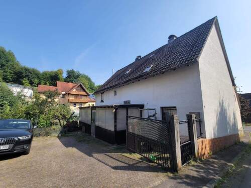 Hausansicht Vorn.JPG - 6 Zimmer Einfamilienhaus in Mömbris