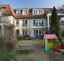 Hauptstadtmakler-Traumwohnung mit Garten und Tiefgaragenstellplatz in Top Lage - Berlin / Lichterfelde