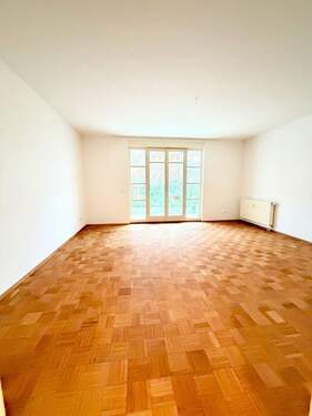 Das Wohnzimmer - 2 Zimmer Etagenwohnung zum Kaufen in Hamburg