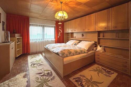 Schlafzimmer 2. OG - 