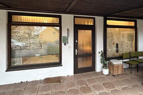 Saloneingang - 8 Zimmer Einfamilienhaus in Irlbach