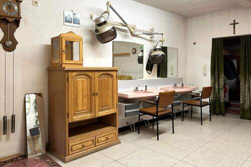 ehemaliger Friseursalon - 