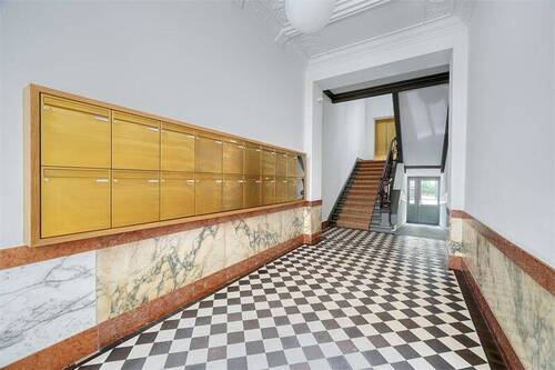 Foyer - Verliebt in Berlin, begeistert vom Altbau: Hier finden Sie beides und noch viel mehr - VERMIETET