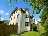 Gebäudeansicht - Charmante, renovierte 2-Zimmerwohnung m. EBK u. Dachloggia in bevorzugter Lage