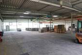 Werkhalle Foto 2 - 