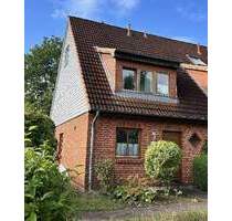 Bullerbü-Flair und Ostsee-Nähe zwischen HH und HL: Reihenendhaus - frisch modernisiert - Reinfeld