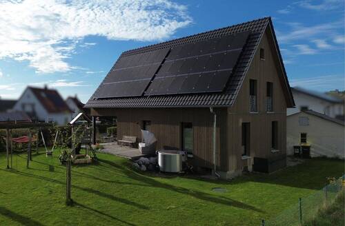 Außenansicht01 - Kernsaniertes Traumhaus - energieeffizientes EFH in beliebter, zentrumsnaher Lage