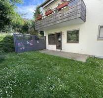 * Charmante 4 Zimmer-Wohnung mit Terrasse inkl. Garage * Sofort frei * Im schönsten Weinort * - Besigheim