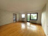 Wohnzimmer - 4 Zimmer Etagenwohnung zum Kaufen in Besigheim