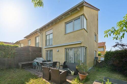 Bild 3 - 4 Zimmer Doppelhaushälfte in Freiberg am Neckar