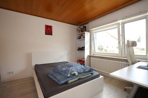 ZIMMER IM EG - 