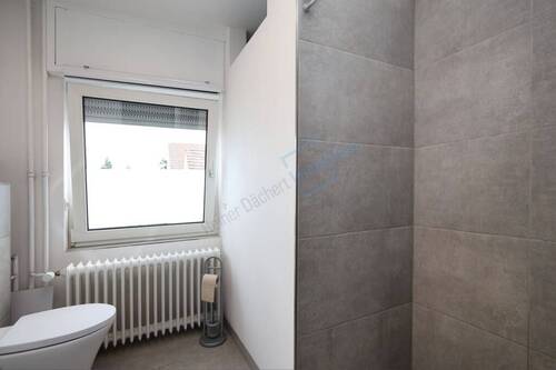 DUSCHBAD - 