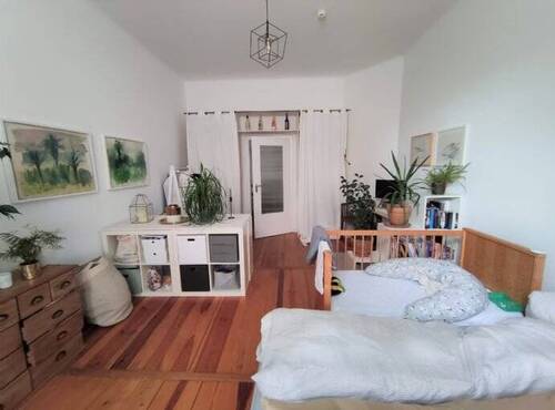 Schlafzimmer - 3 Zimmer Etagenwohnung in Würzburg