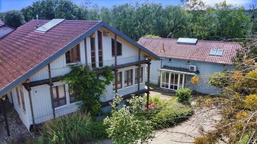 Gesemtobjekt - Bürogebäude mit Potential für Wohnraum