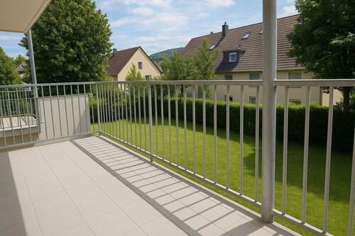 Bild 1 - Schöne 2,5- Zimmer- Wohnung mit Balkon in ruhiger Lage