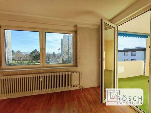 Wohnzimmer-Balkon - Etagenwohnung mit 77,00 m&sup2; in Weil am Rhein zum Kaufen