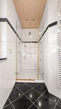 1. OG Badezimmer 1 2-1 - 