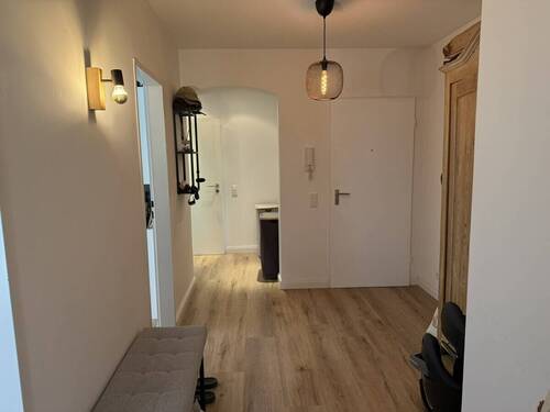 Dielenbereich mit Abstellkammer - 
