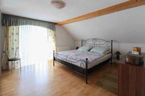 Schlafzimmer - Mehrfamilienhaus, Wohnhaus mit 279,00 m² in Bahretal zum Kaufen