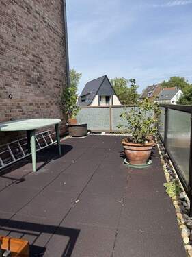 Terrasse über Garage - 