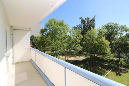 Balkon - Trauen Sie Ihren Augen...große 3-RW mit Aufzug, Wanne u. Balkon!!!