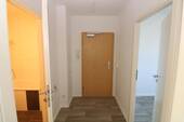 Flur - Etagenwohnung mit 68,80 m² in Freiberg zur Miete