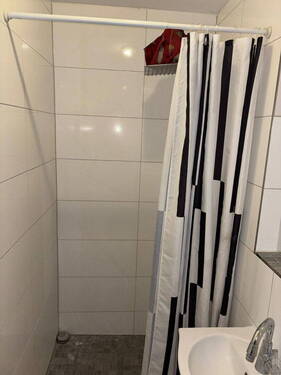 Bad 2 Dusche - 