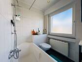 OG Badezimmer Wanne - 