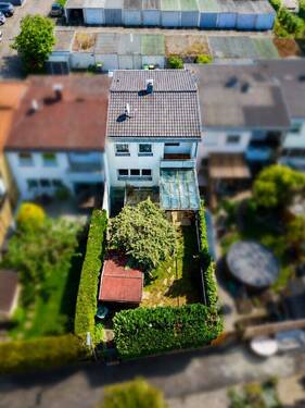 Luftbild Rückseite - 4 Zimmer Reihenmittelhaus zum Kaufen in Sachsenheim / Kleinsachsenheim
