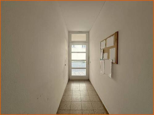 Separater Eingang Wohnung DG - 