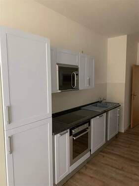 photo-2023-10-30-09-21-50~01 - Großzügige 3-Zimmer mit Laminat, EBK und Wannenbad in guter Lage