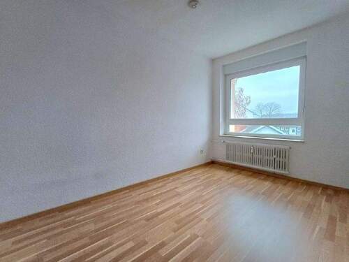 20241213_103527 - 3-Zimmer-Wohnung mit Balkon - 599,00&nbsp;EUR Kaltmiete, ca.&nbsp; 68,00&nbsp;m&sup2;&nbsp;Wohnfl&auml;che