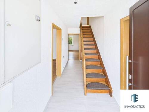 Eingangsbereich 1.OG Haupthaus - Mehrfamilienhaus, Wohnhaus mit 272,00 m&sup2; in Hoppstädten zum Kaufen