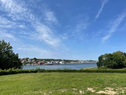 Blick von dem Grundstück Richtung Schlei - Einfamilienhaus mit 127,80 m² in Kappeln zum Kaufen