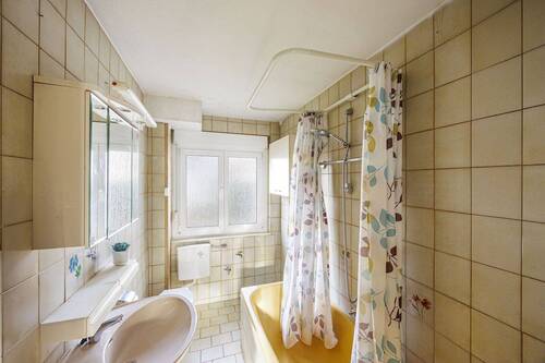 Tageslichtbad EG - Mehrfamilienhaus, Wohnhaus mit 161,00 m² in Sersheim zum Kaufen