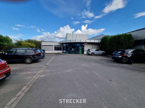 Metallbau Büro und Stellplätze - 