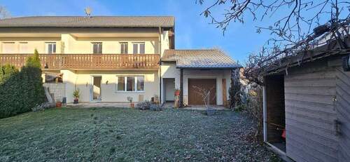 Südseite.jpg - Modernisierte Doppelhaushälfte mit Garage und 380 m² Grundstück in Langenpreising