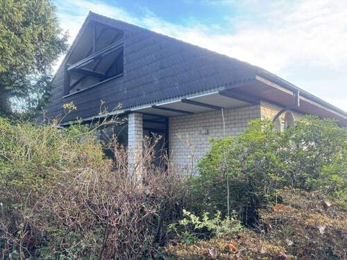 Rückseite - Einfamilienhaus in Lage