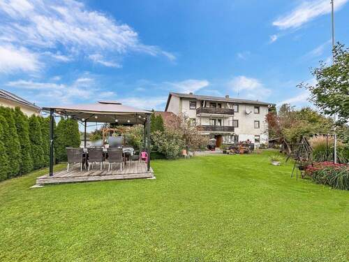 Garten mit Pavillion - 