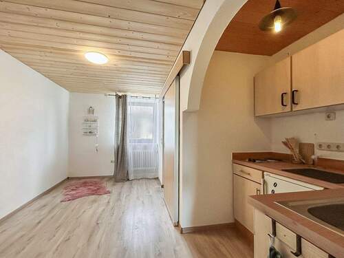 Haupthaus 1. Obergeschoss Appartement Schlafen/Essen/Kochen - 