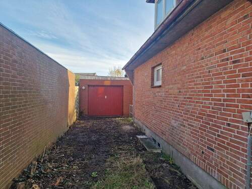 Garage - 5 Zimmer Einfamilienhaus in Heide