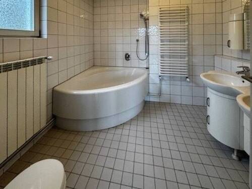 VH OG Badezimmer - 