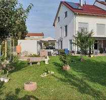 Provisionsfreie große Doppelhaushälfte in Mering St. Afra mit Anbau-Potenzial und sonnigem Garten