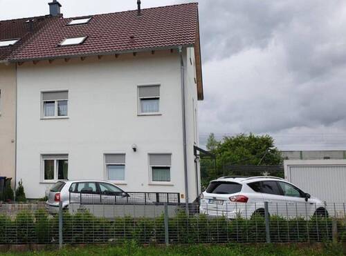 Vorderansicht - 7 Zimmer Doppelhaushälfte zum Kaufen in Mering