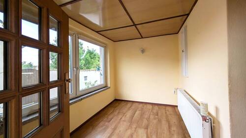 Veranda und Eingang EG - 