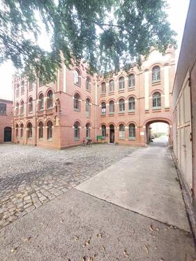 Außenansicht - Großzügige Büro-Einheit zentrums- und Uni nah zu vermieten!