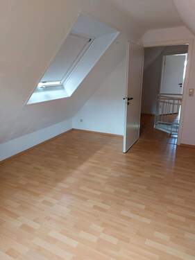  Zimmer links 2.OG - Haus 2 - 
