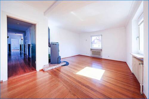 Ess- und Wohnzimmer mit Schwedenofen - 