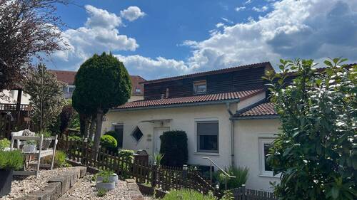 Frontansicht - Ihr neues Zuhause in Dohma - 235.000,00&nbsp;EUR Kaufpreis, ca.&nbsp; 78,00&nbsp;m&sup2;&nbsp;Wohnfl&auml;che
