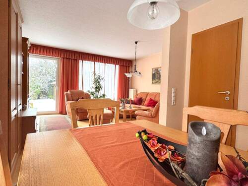 Wohnzimmer - Reihenendhaus mit 113,00 m² in Wunstorf zum Kaufen
